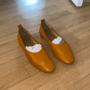 Everlane Flats